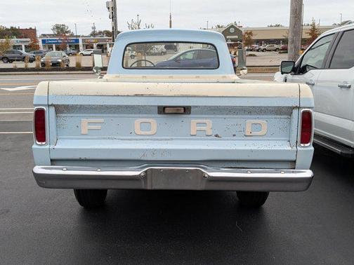 1966 Ford F-250 