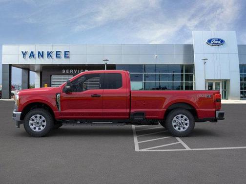 2025 Ford F-350 XLT