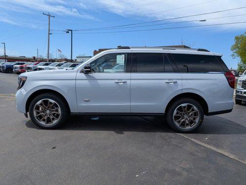 SPACE SILVER METALLIC 2026 Ford Expedition King Ranch