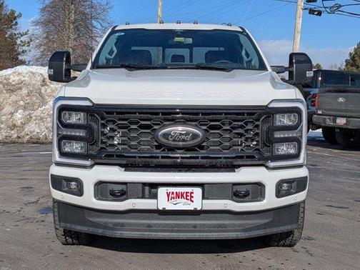 2026 Ford F-350 Lariat