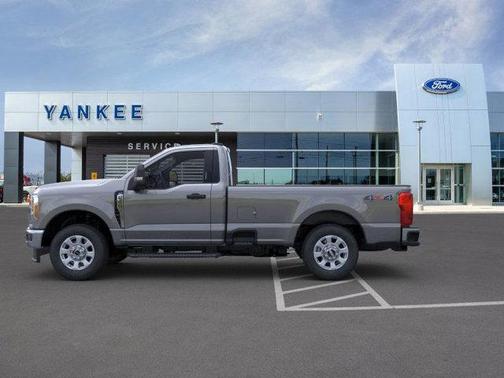 2025 Ford F-350 XLT