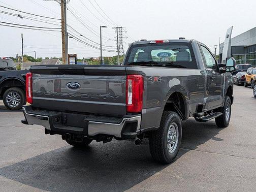 2025 Ford F-250 XL