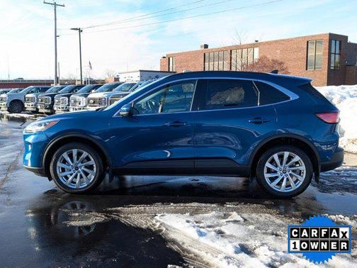 2022 Ford Escape Titanium