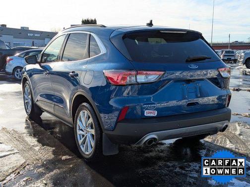 2022 Ford Escape Titanium