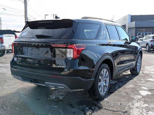 AGATE BLACK METALLIC 2026 Ford Explorer Active w/200A Pkg