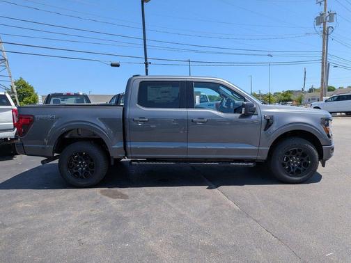 CARBONIZED GRAY METALLIC 2026 Ford F-150 XLT