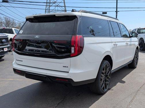 Star White Metallic Tri-Coat 2026 Ford Expedition Max Platinum