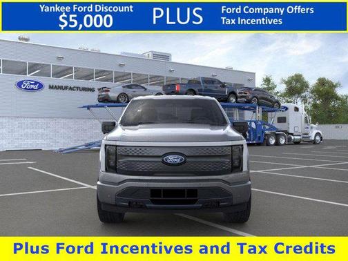 2025 Ford F-150 Lightning Flash