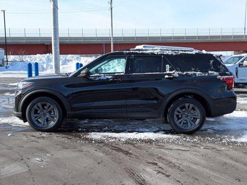 2026 Ford Explorer Active (100A)