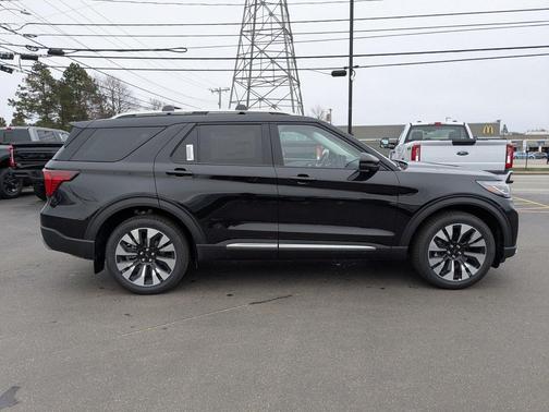Agate Black Metallic 2026 Ford Explorer Platinum