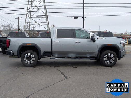 2025 GMC Sierra 3500 Denali
