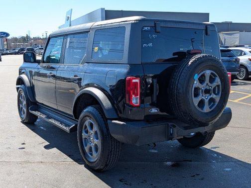 SHADOW BLACK 2026 Ford Bronco Big Bend