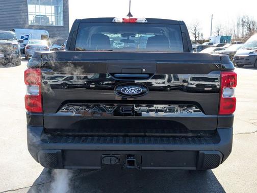 SHADOW BLACK 2026 Ford Maverick XLT