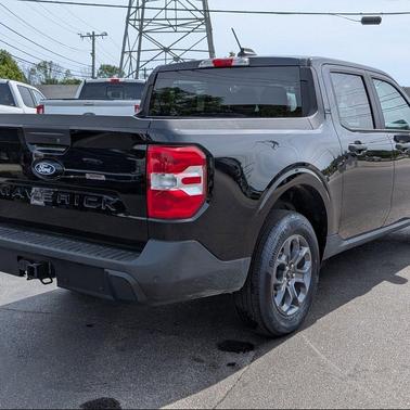 SHADOW BLACK 2026 Ford Maverick XLT