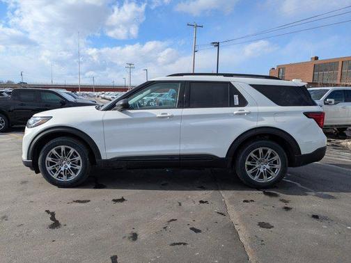 2026 Ford Explorer Active w/200A Pkg
