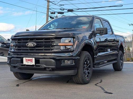 Agate Black Metallic 2026 Ford F-150 XLT