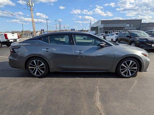 Gun Metallic 2023 Nissan Maxima SV Xtronic CVT