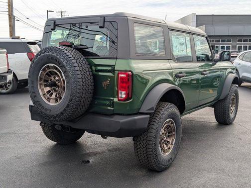 2025 Ford Bronco Base