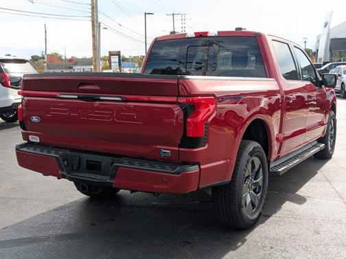 2025 Ford F-150 Lightning LARIAT