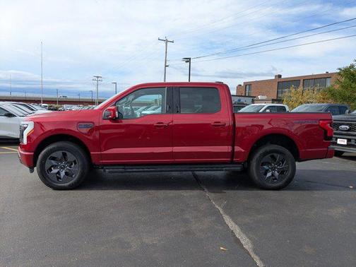 2025 Ford F-150 Lightning LARIAT