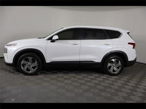 2022 Hyundai SANTA FE SE
