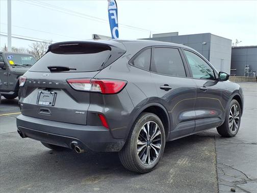 2021 Ford Escape SE