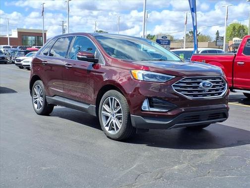 2022 Ford Edge Titanium