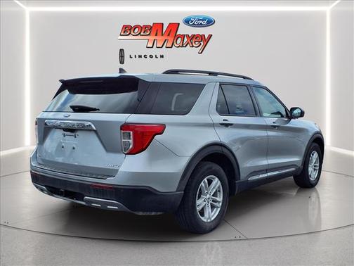 Iconic Silver Metallic 2023 Ford Explorer XLT