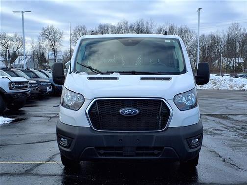 2024 Ford Transit-250 