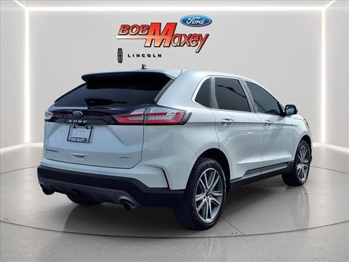 Star White 2023 Ford Edge Titanium