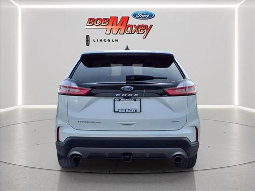 Star White 2023 Ford Edge Titanium