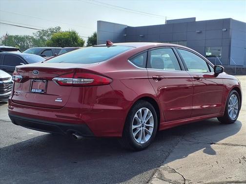 2020 Ford Fusion SE
