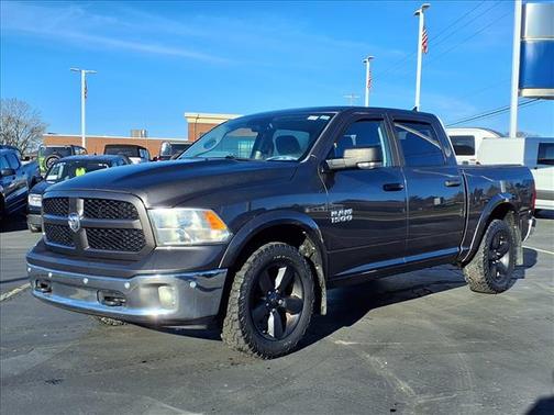 2015 RAM 1500 SLT