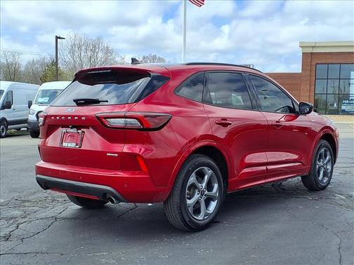 Rapid Red Metallic Tinted Clearcoat 2024 Ford Escape ST-Line