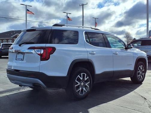2022 GMC Acadia SLE
