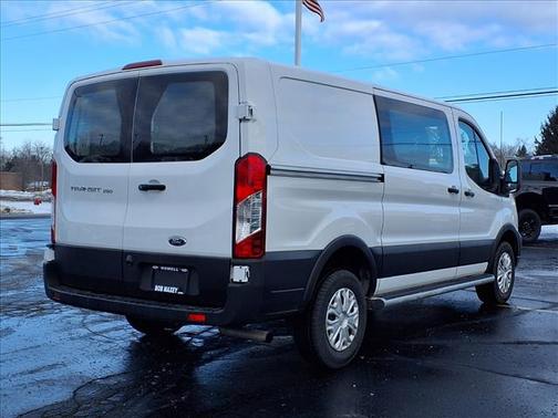 2024 Ford Transit-250 