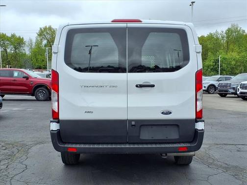 2023 Ford Transit-250