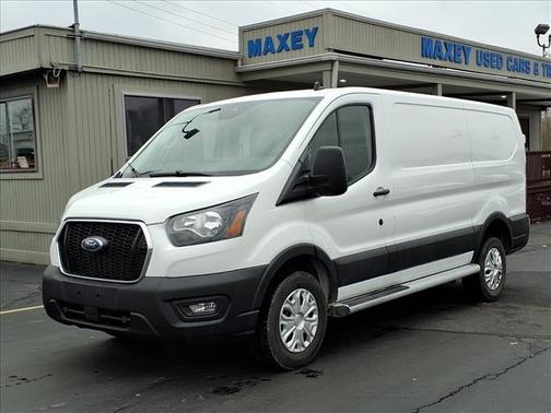 2024 Ford Transit-250 