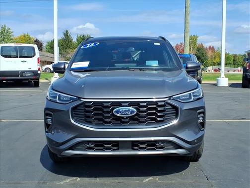 2024 Ford Escape ST-Line Elite