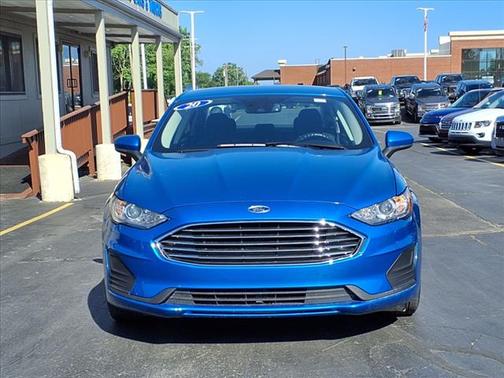 2020 Ford Fusion SE