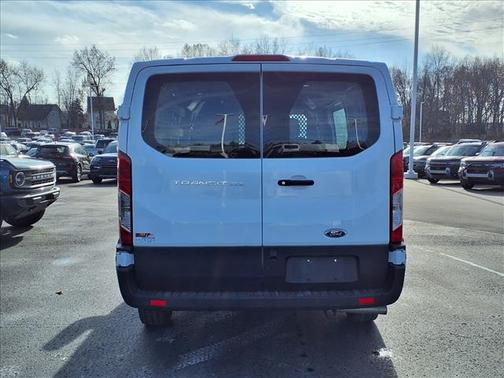 2024 Ford Transit-250 