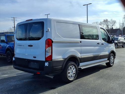 2024 Ford Transit-250 