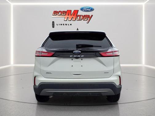 STAR WHITE 2024 Ford Edge SEL
