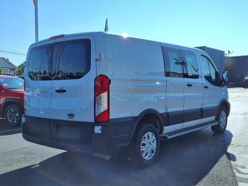 2023 Ford Transit-250