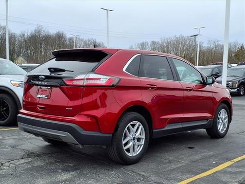 2022 Ford Edge SEL