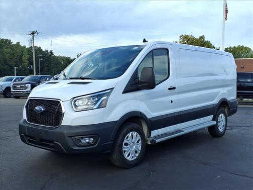 2023 Ford Transit-250 