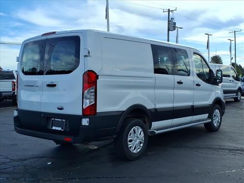 2023 Ford Transit-250 