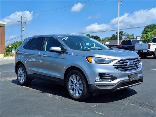 2023 Ford Edge Titanium