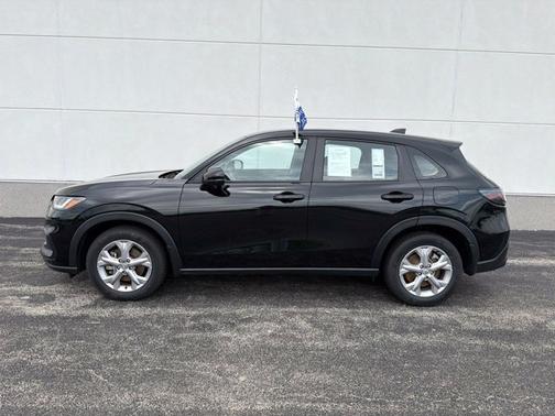 Crystal Black Pearl 2024 Honda HR-V