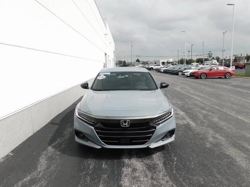 2022 Honda Accord Hybrid 
